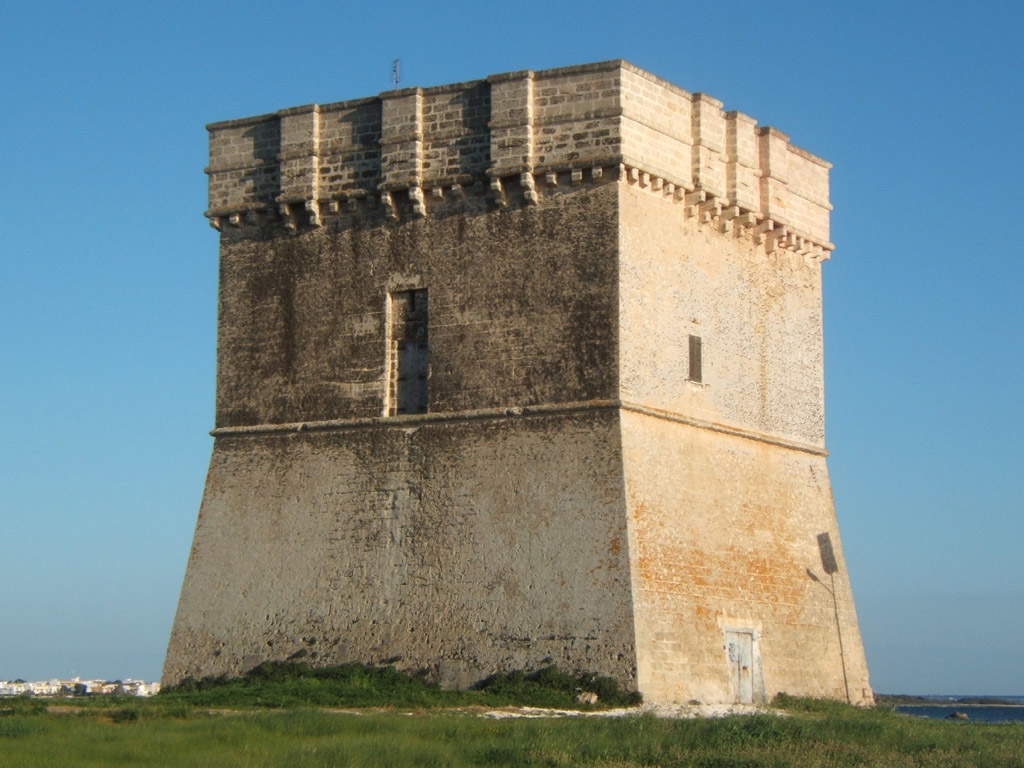 Porto Cesareo, what to see: 5 places not to miss between sea and history